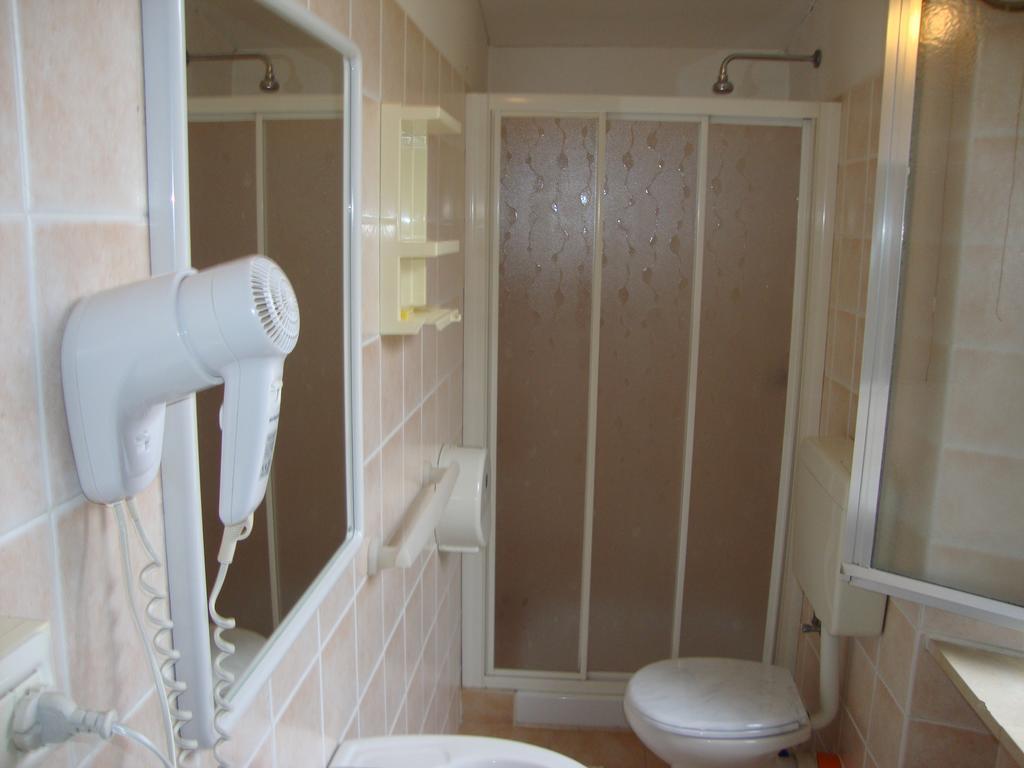 Albergo Gino Ancona Værelse billede