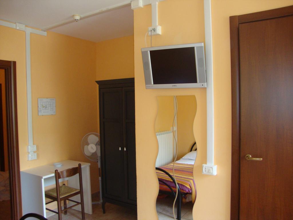Albergo Gino Ancona Værelse billede