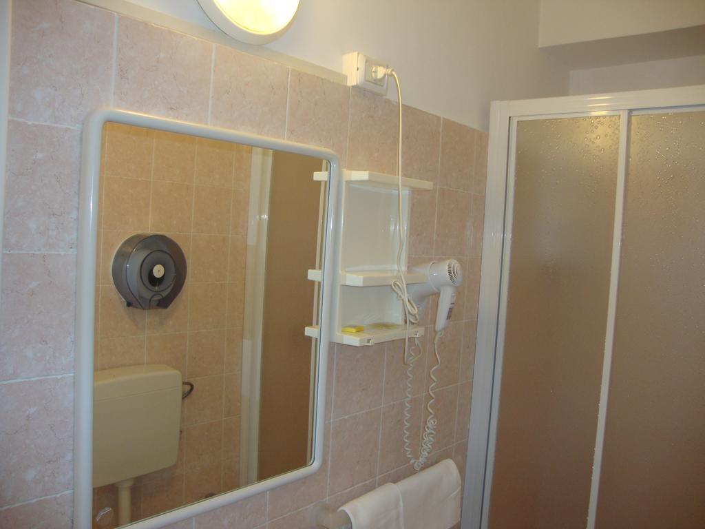 Albergo Gino Ancona Værelse billede